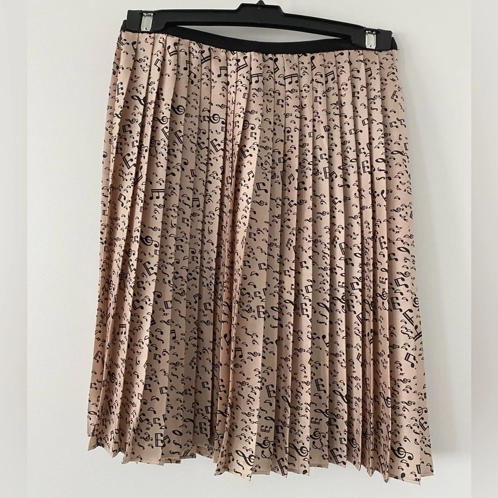 Pleated Skirt with music notes - Silk - Pleated - Picture 1 of 5